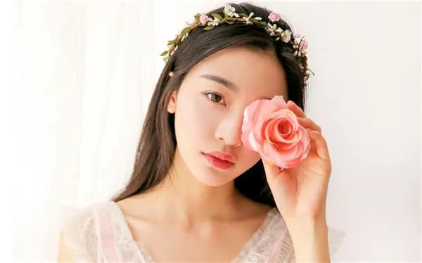 揭秘猜疑心重：爱情中的隐形杀手与应对策略