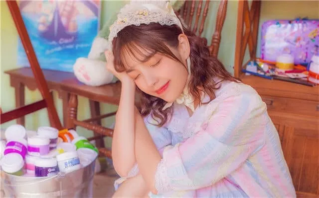 揭秘天秤座动心的细节：如何捕捉他们的爱情信号