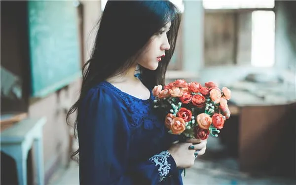揭秘女人允许你暧昧时的表现与心底小秘密