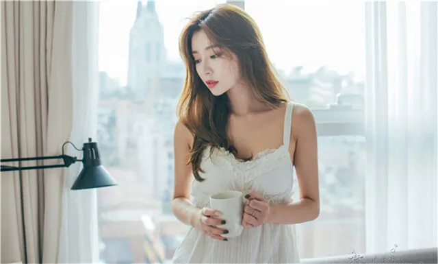 揭秘天秤座动心的细节：如何捕捉他们的爱情信号