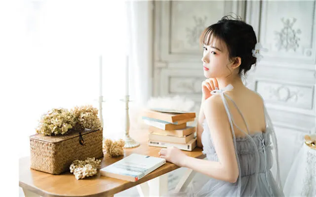 异地恋男生如何构建信任与亲密感？情感大师来支招！