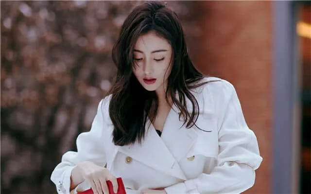 高情商表白指南：告别尴尬，勇敢说爱！