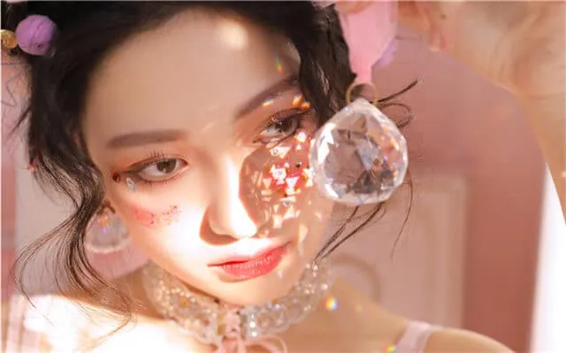 揭秘女人允许你暧昧时的表现与心底小秘密