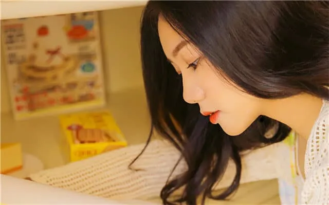 99句情话打动女人心：解锁她的心动密码