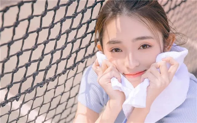 高情商表白指南：告别尴尬，勇敢说爱！