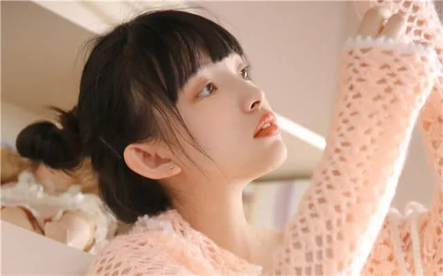 依薇一对一真人视频app