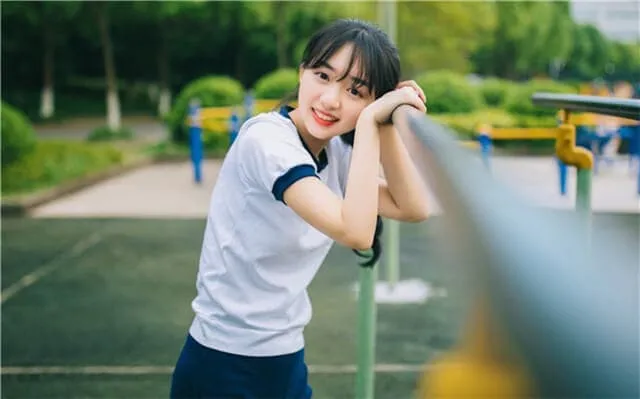 火车上高情商加女孩微信技巧：轻松开启浪漫之旅