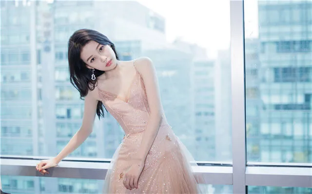 微信搭讪女生：开场白高手秘籍，轻松打开话匣子！