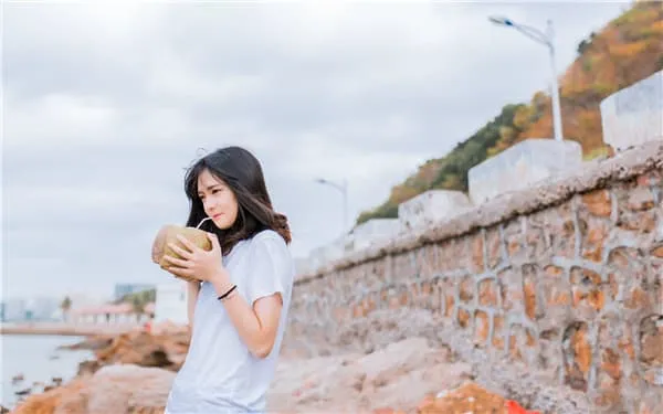 火车上高情商加女孩微信技巧：轻松开启浪漫之旅