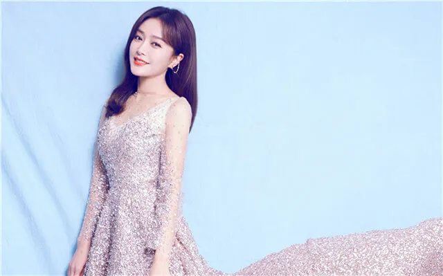 高情商聊天技巧：轻松赢得女生好感的秘诀