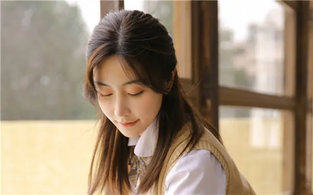 网上相亲聊天秘籍：新潮有趣不尴尬的初次对话指南