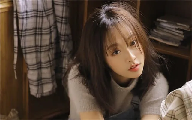 网上相亲聊天秘籍：新潮有趣不尴尬的初次对话指南