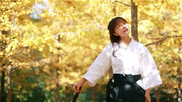 幽默感：哄女孩开心的魔法药水