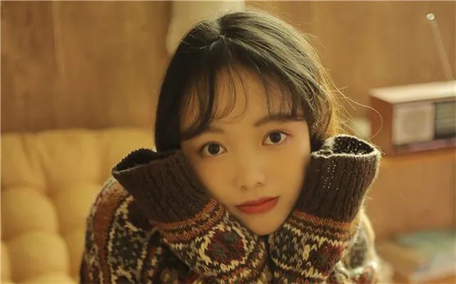 内向男生追女生聊天秘籍：避开尴尬，让对话自然流畅