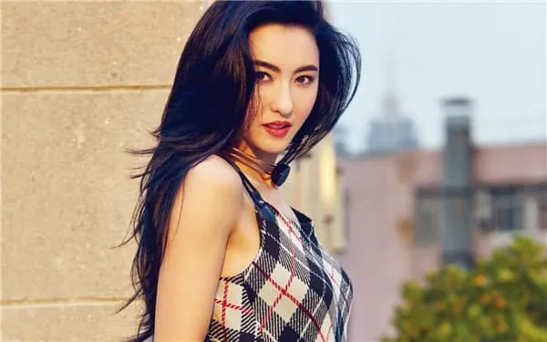 相亲女突然不回微信？揭秘背后的真相与应对策略