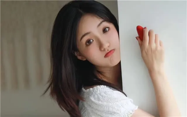 揭秘女生对你有好感的10个暗示，你读懂了吗？