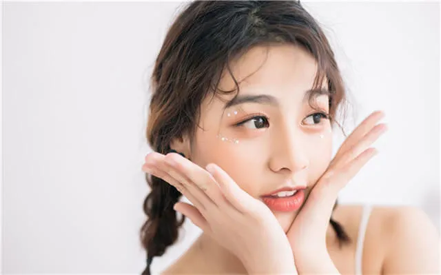 相亲女突然不回微信？揭秘背后的真相与应对策略